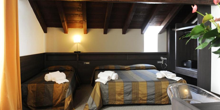 Rivalta  Locanda Sant'Ambrogio מראה חיצוני תמונה